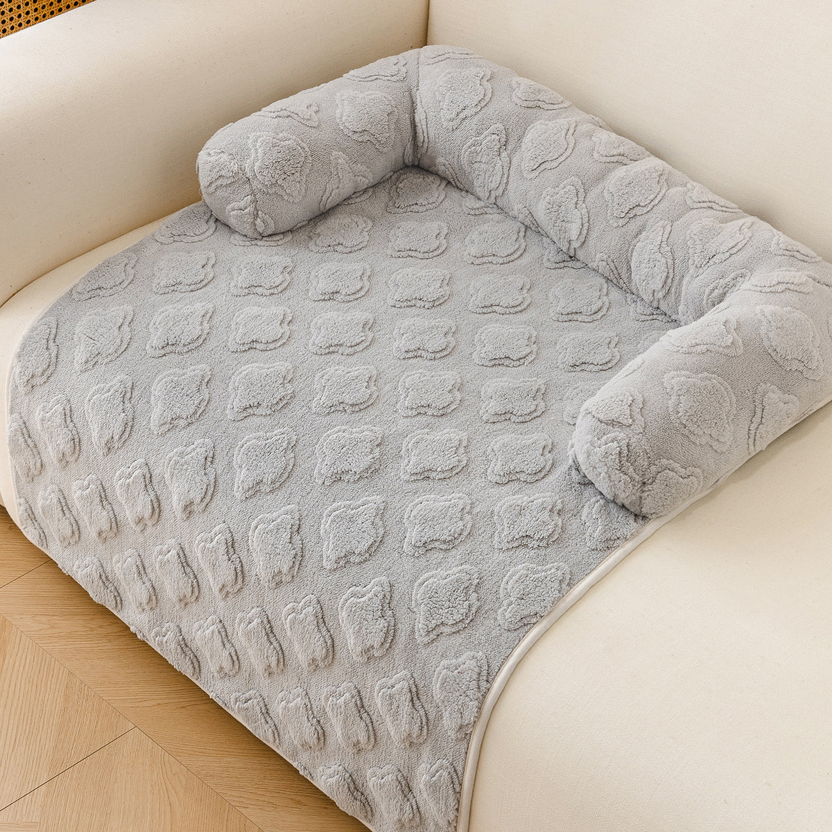 Anti-Slip Breathable Soft Pet Bed Mat – Cloud-Soft Machine Washable Sofa Protector