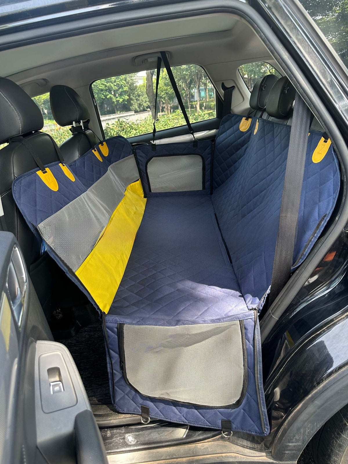 Waterproof Mesh Window Pet Car Seat Mat – Heavy-Duty Anti-Slip Travel Hammock Protector