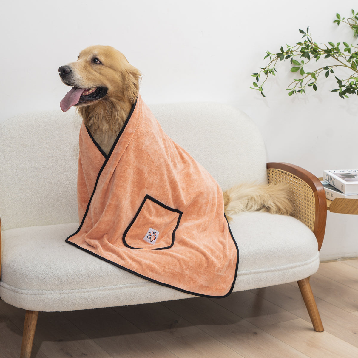 super absorbent quick-drying Dual-Pocket Microfiber Dog Bath Towel